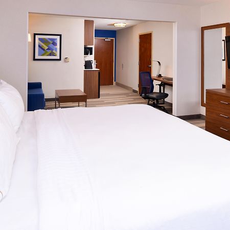 Holiday Inn Express Hotel & Suites Urbana-Champaign-U Of I Area By Ihg Ngoại thất bức ảnh