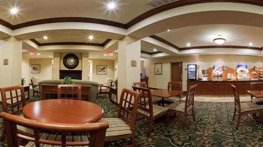 Holiday Inn Express Hotel & Suites Urbana-Champaign-U Of I Area By Ihg Ngoại thất bức ảnh